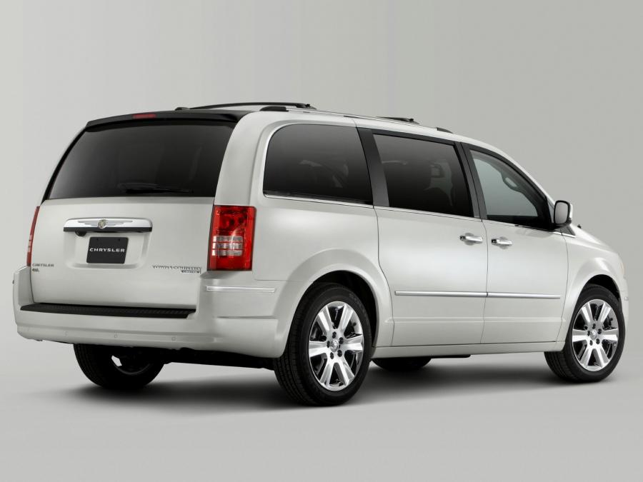  Chrysler Town & Country 2007 года  (фото 11 из 24)